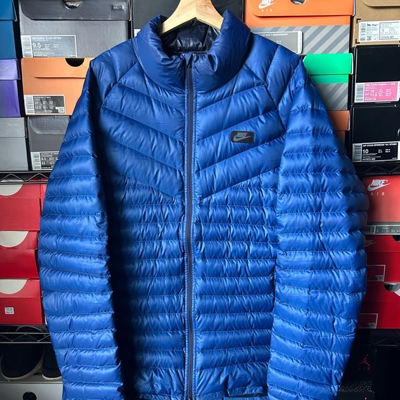 Nike Guild 550 Down Tech Performance Jacket. Smoke free home - Picture 1 of 8